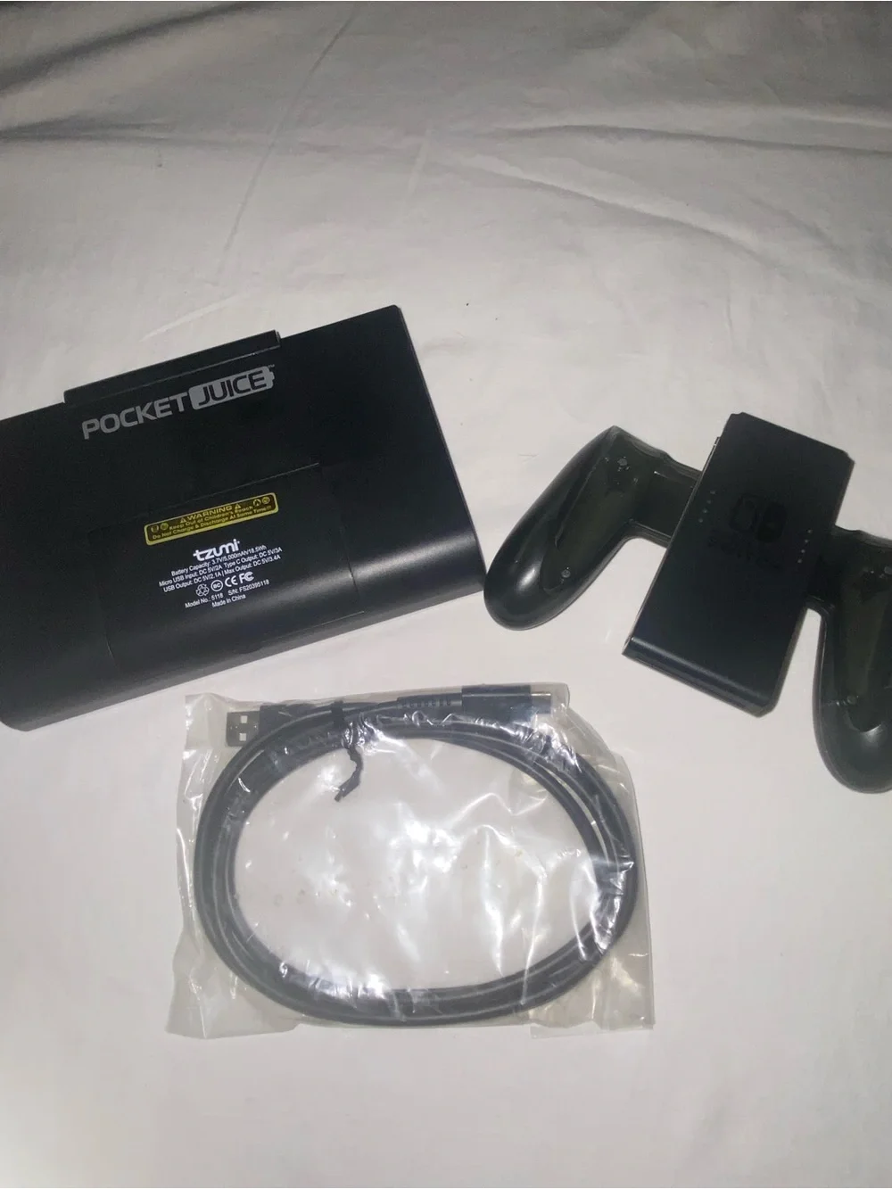 PocketJuice Black Portable Power Bank with Black Switch Controller Grip
